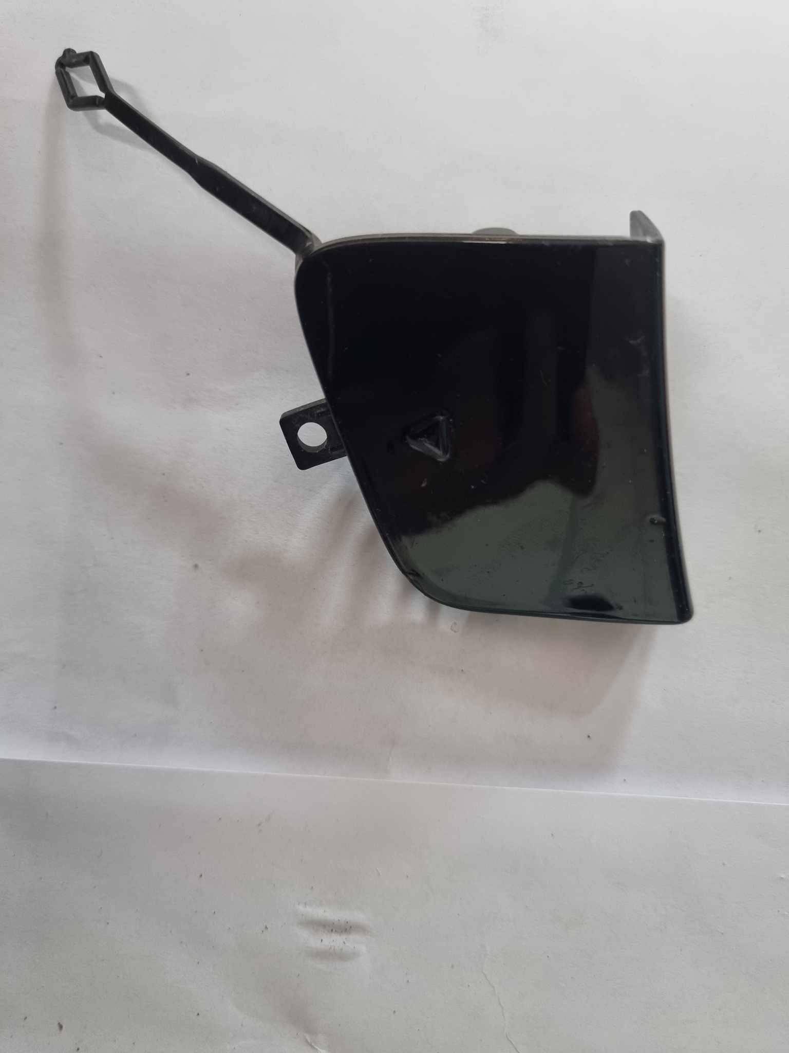 MERCEDES W177 -> towing hook cap of a bumper front