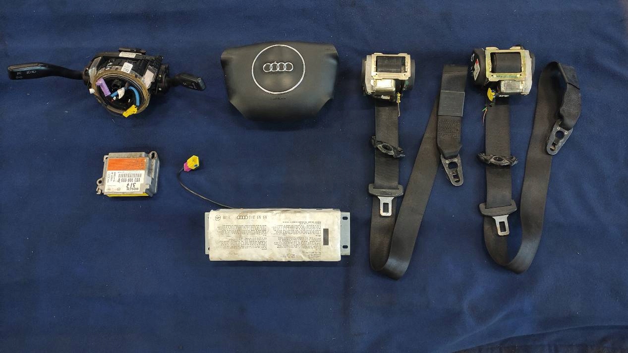 комплект подушки безопасности Audi A4 B6 8E0959655B 560788401
