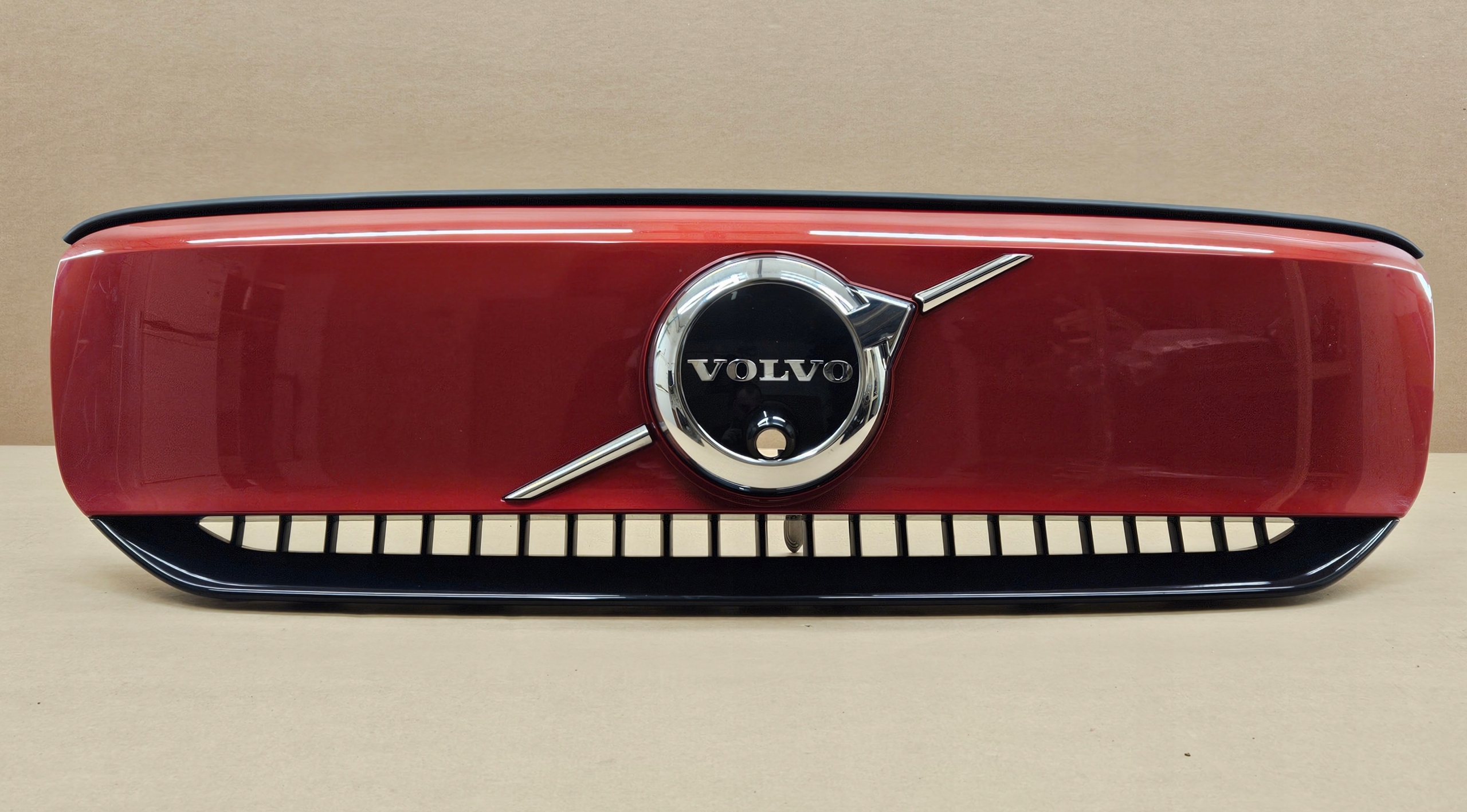 ATRAPA GRILL ZDERZAKA VOLVO XC40 C40 LIFT RECHARGE KAMERA RADAR KOLOR 725