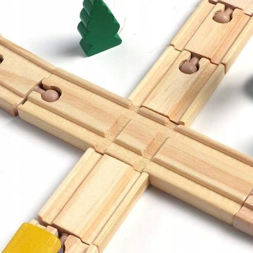 DREWNIANA KOLEJKA MIASTO POCIĄG TORY AUTKA 100 EL Długość torowiska 420 cm