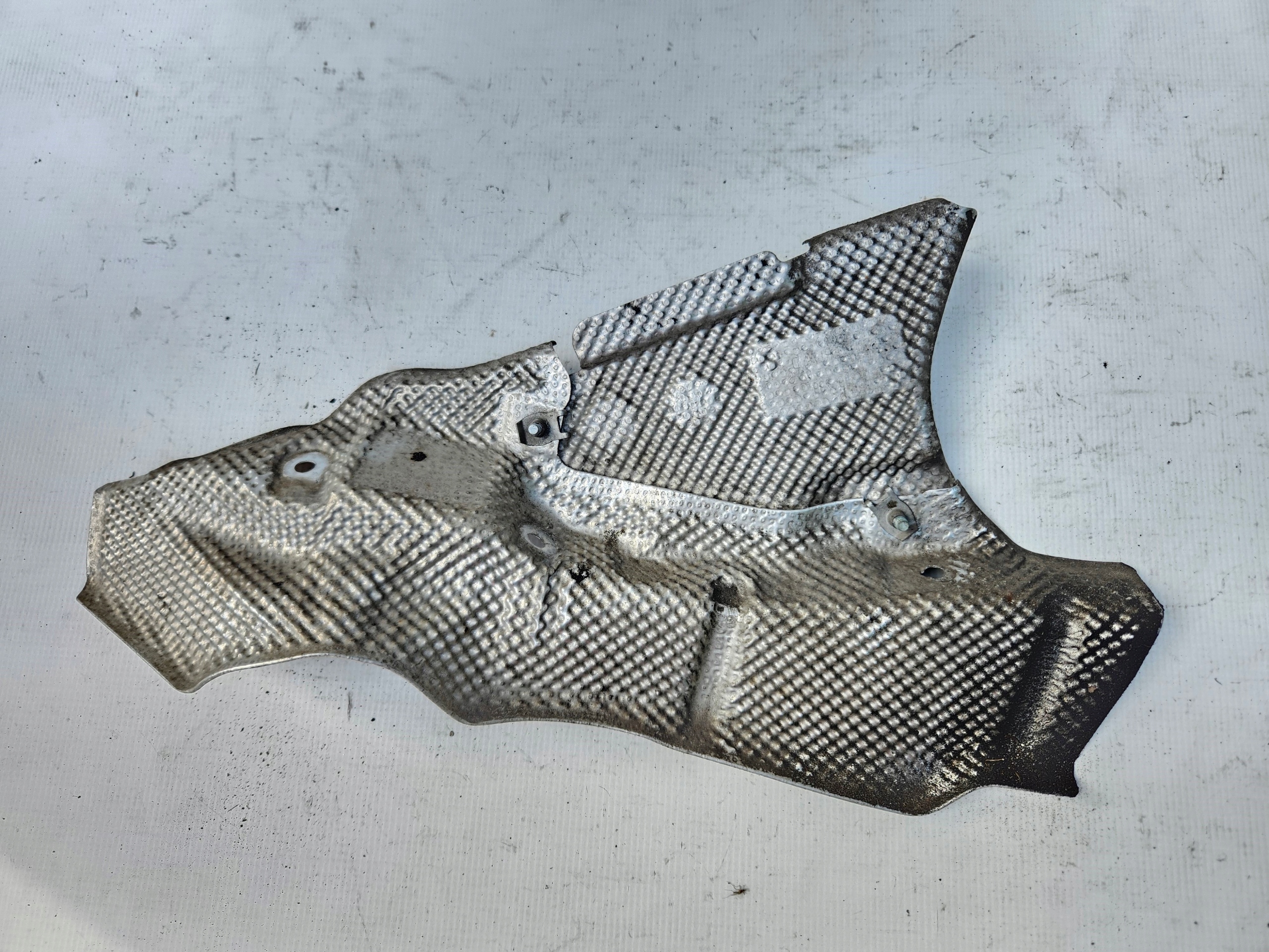 cover TERMICZNA left axle beam SANEK AUDI A6 C7 4G