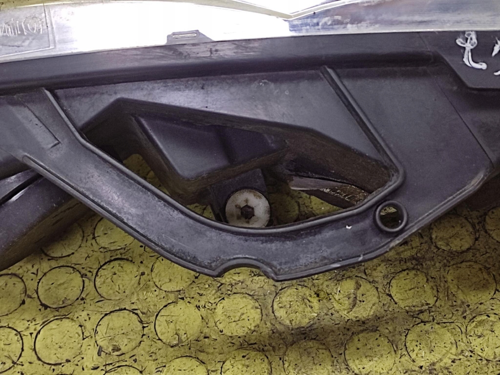 PEUGEOT 407 REFLEKTOR light right front 0301213202