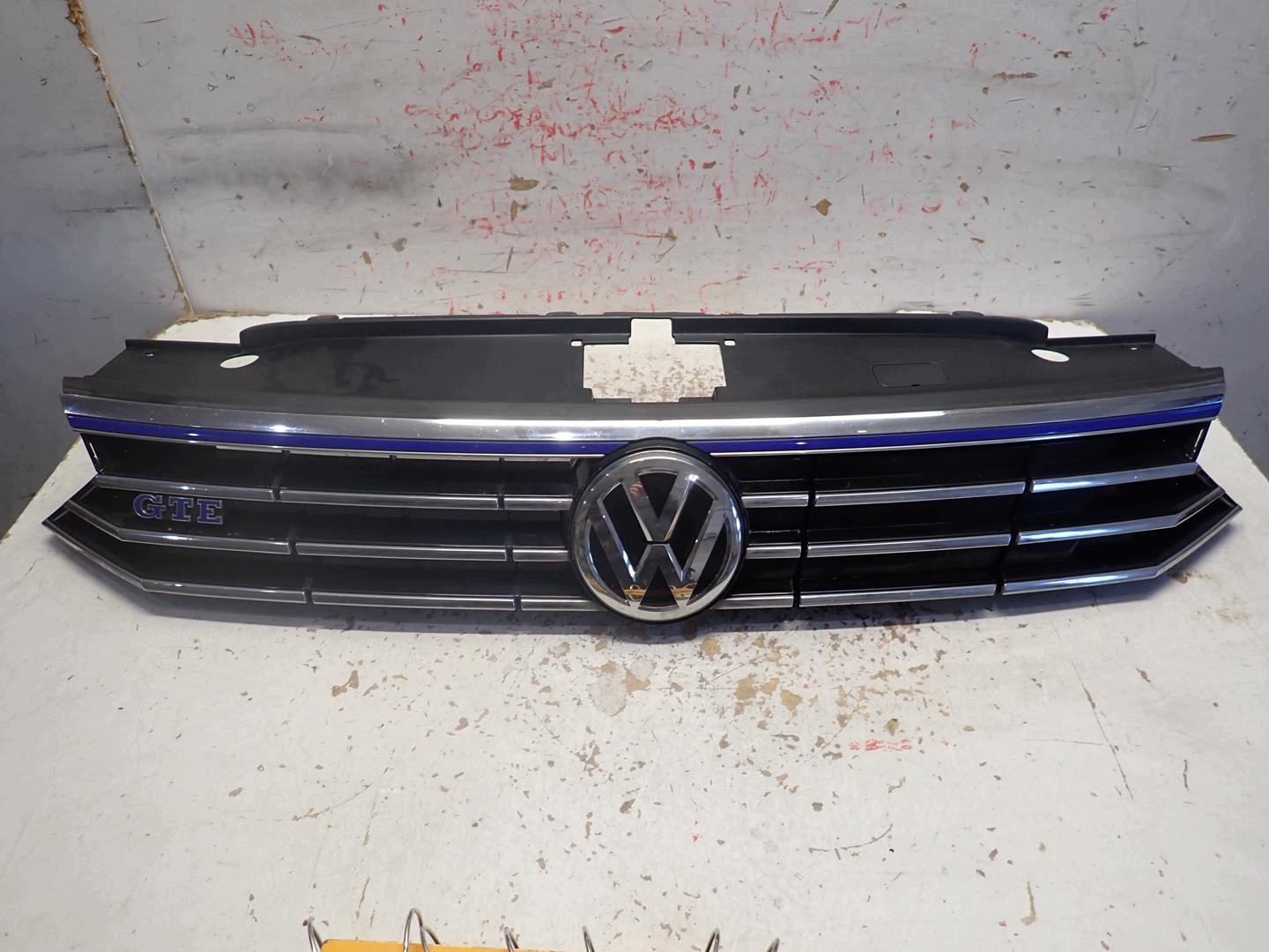 grill VW PASSAT B8 GTE 2014- 3G0853651C