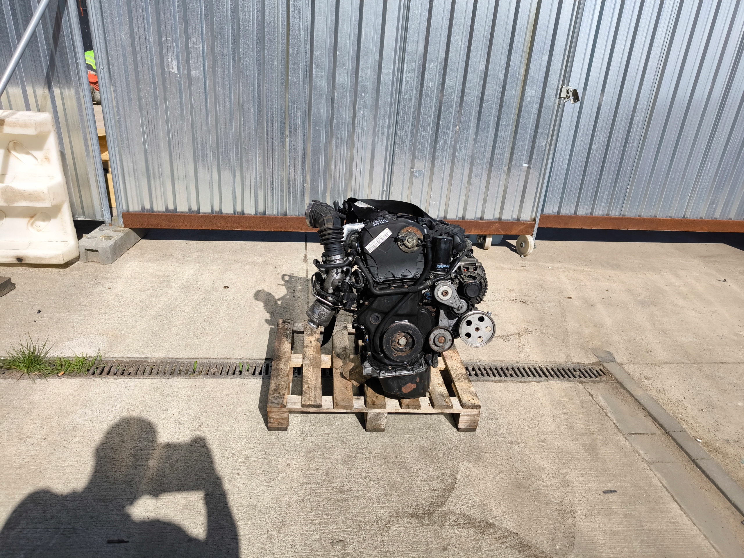 engine complete AUDI A4 A5 Q5 1.8 TFSI CDH CDHB original !