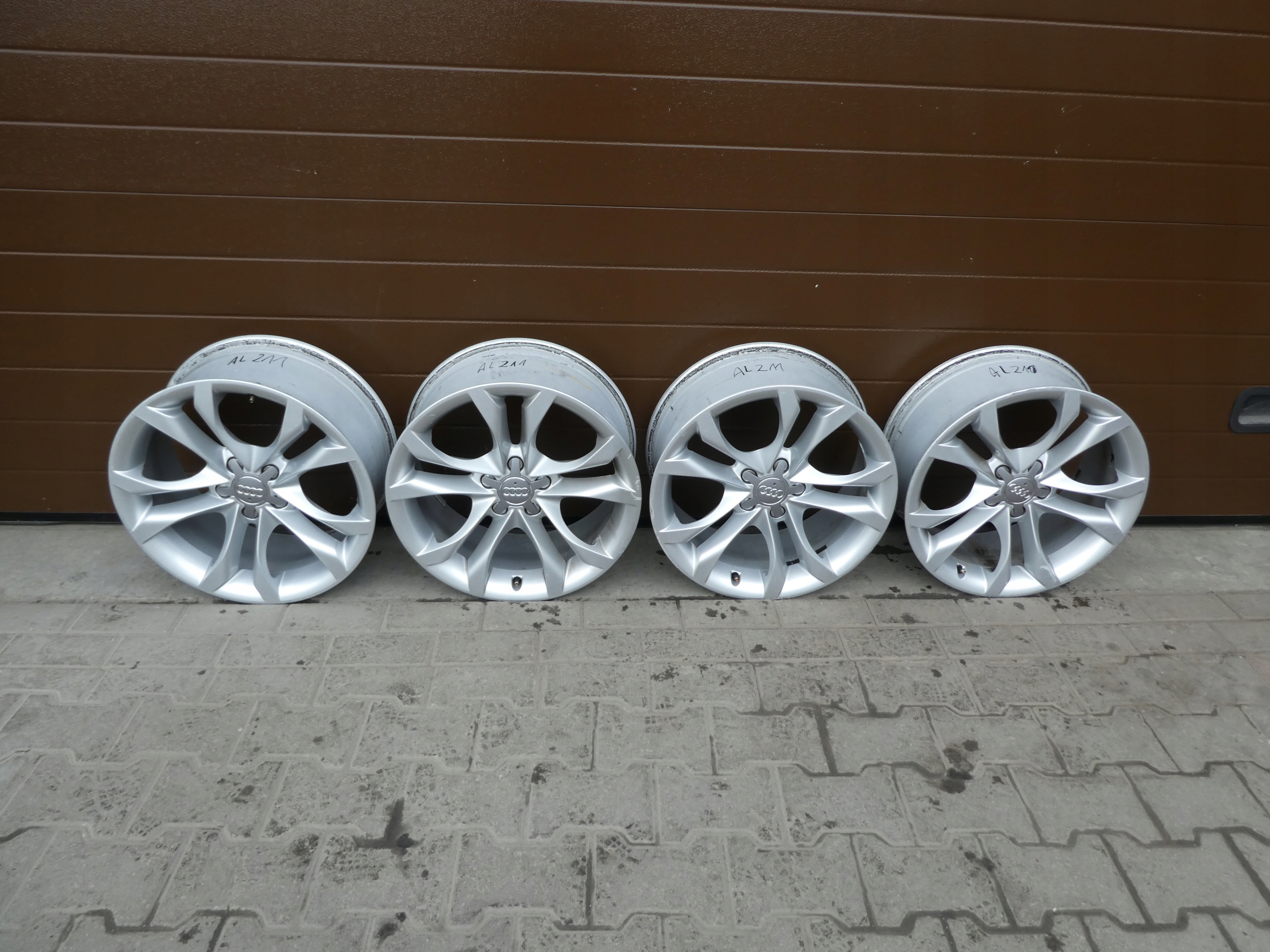 discs original AUDI A5 18 CALI 8T0601025A RONAL
