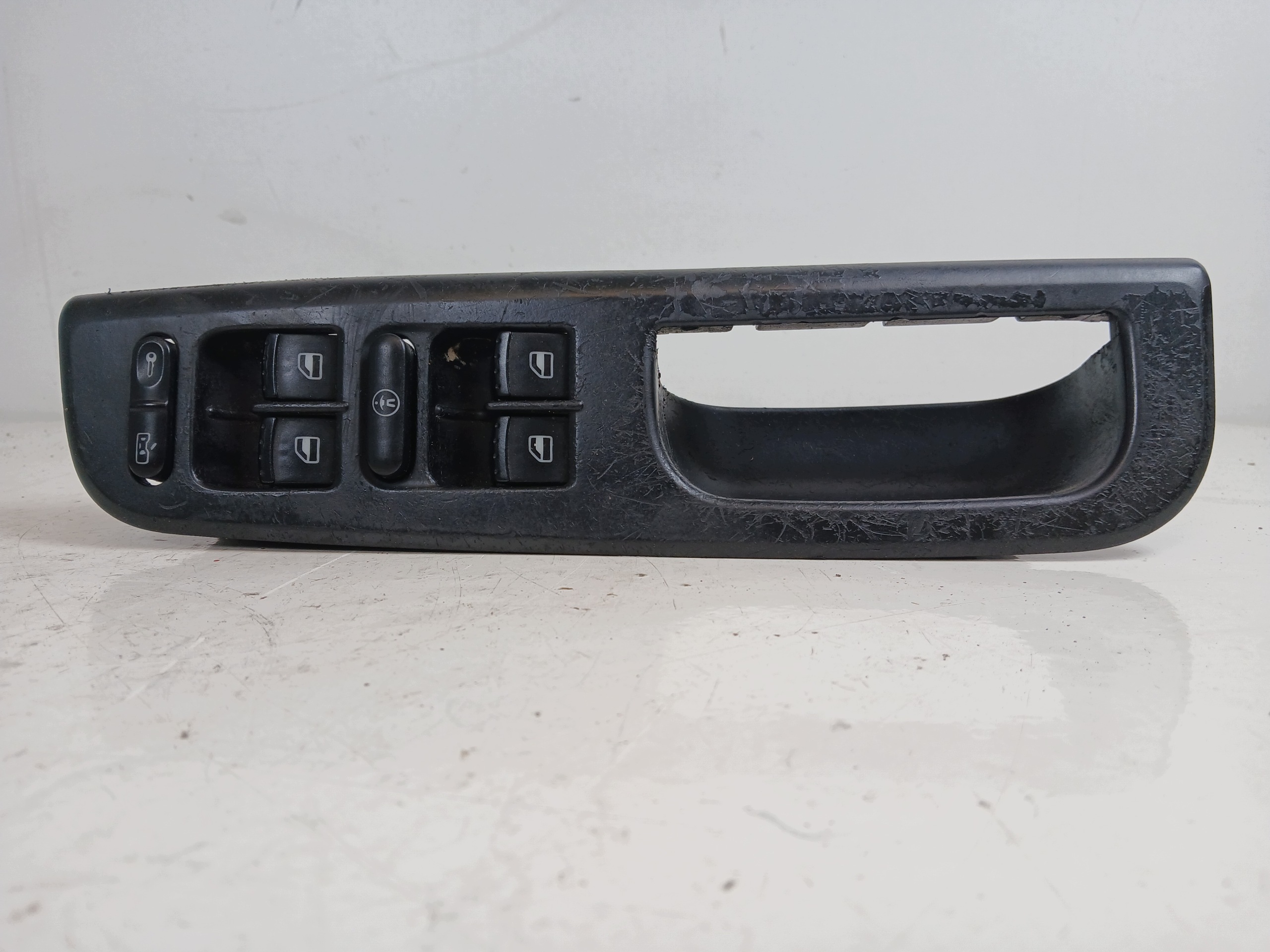 VW PASSAT B5 PANEL of the window left front 3B4959793