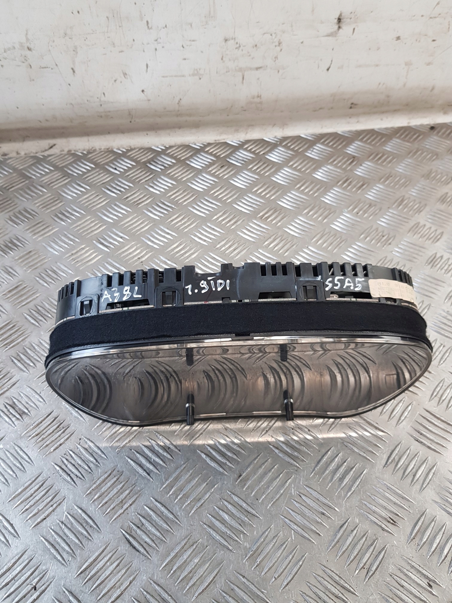 dials 8L0920932D AUDI A3 8L 1.9TDI
