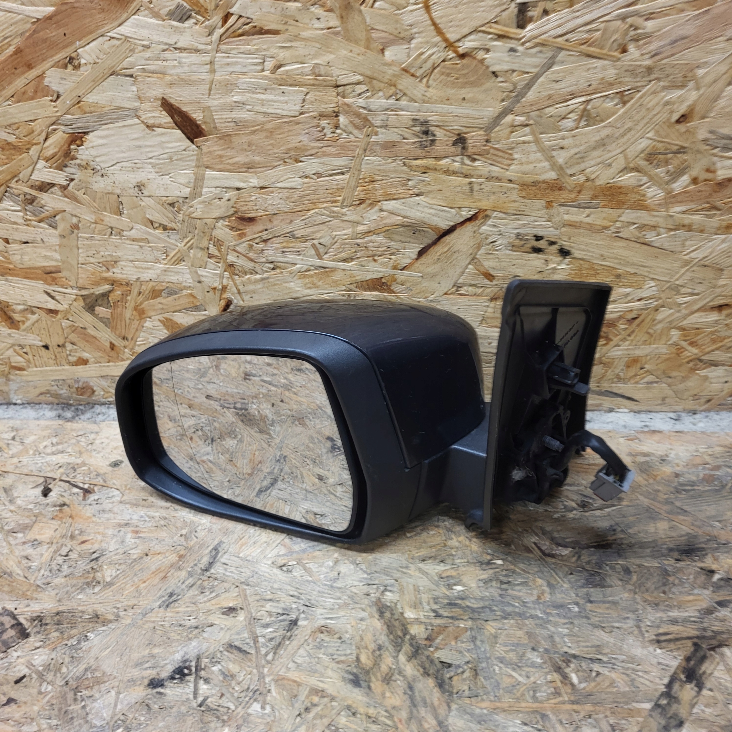 FORD FOCUS MK2 08-11R LIFT mirror left 6 vertical SZARE H4