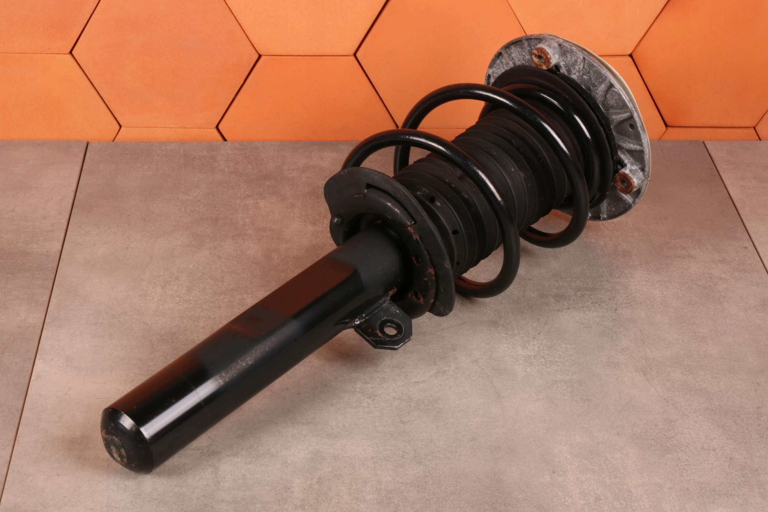 MINI F55 shock absorber left front front 2WD FWD 6852417 3368 km !!!
