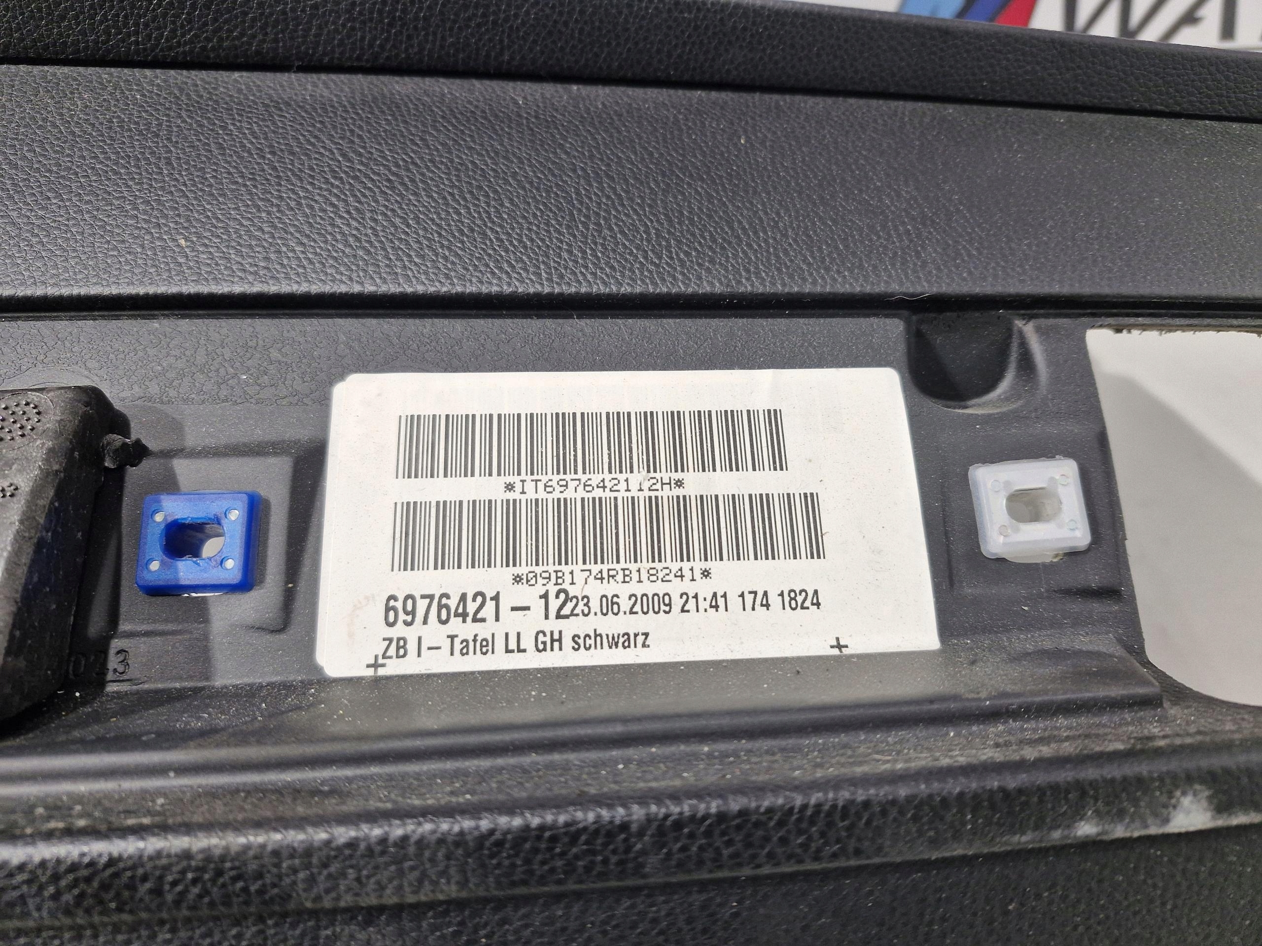 6976421 BMW E60 E61 console dashboard original
