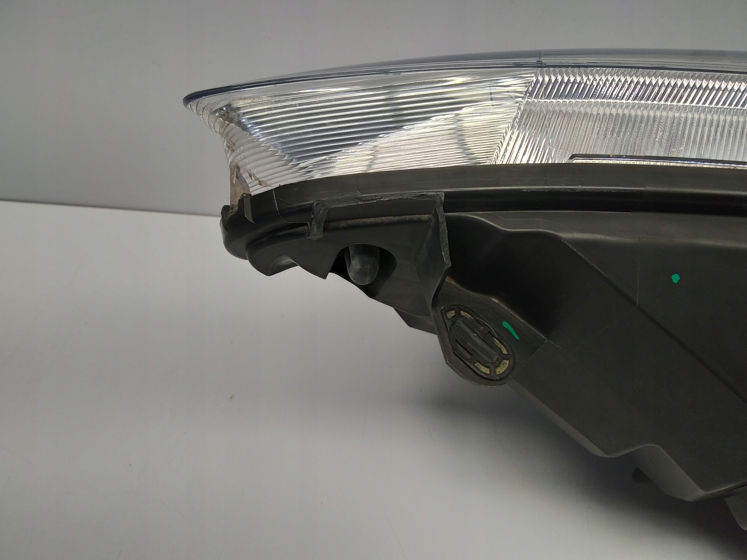 Ford B-Max reflektor light front right zwykly original OM AV11-13W029-AF