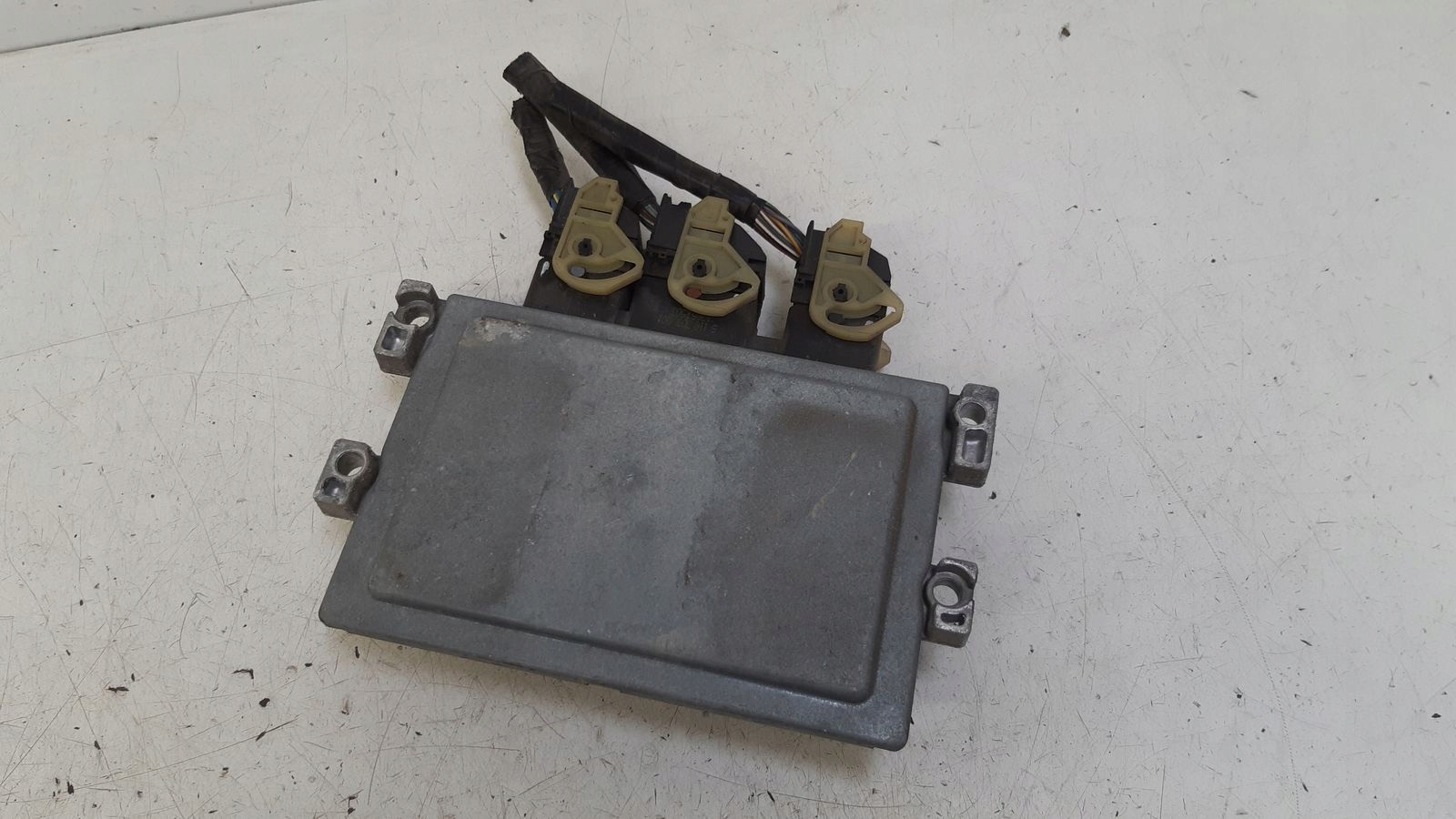 control unit computer of the engine Ford Fiesta MK7 1,25i