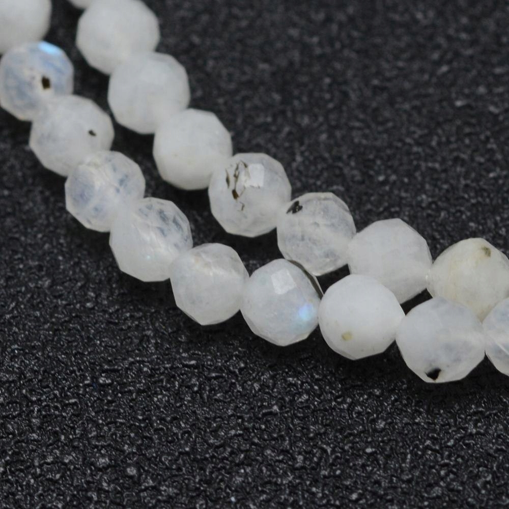 Měsíční kámen, Koule 4mm, šňůrka (cca 94 ks)