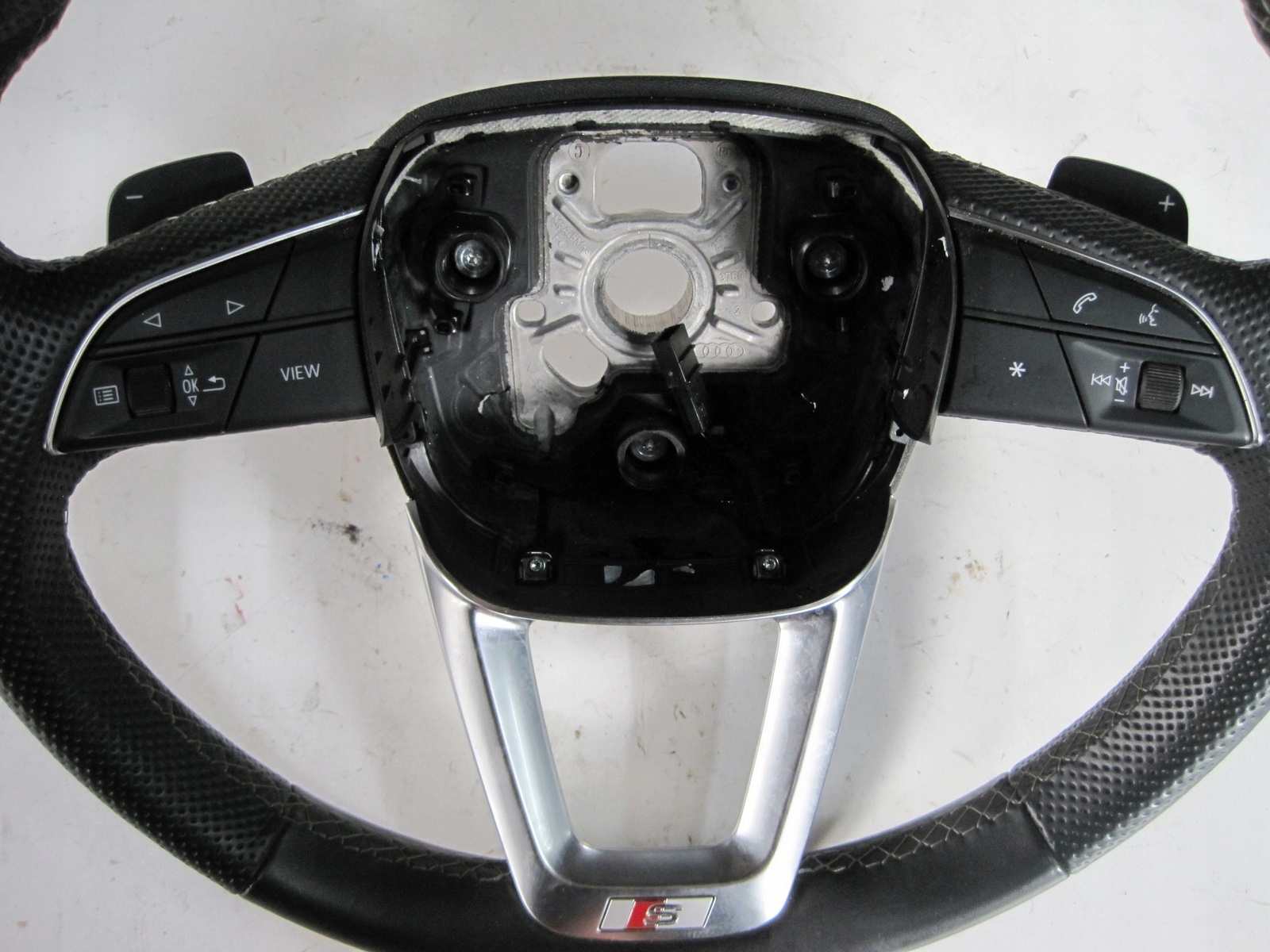 volant AUDI Q7 4M0 LIFT S s řazením