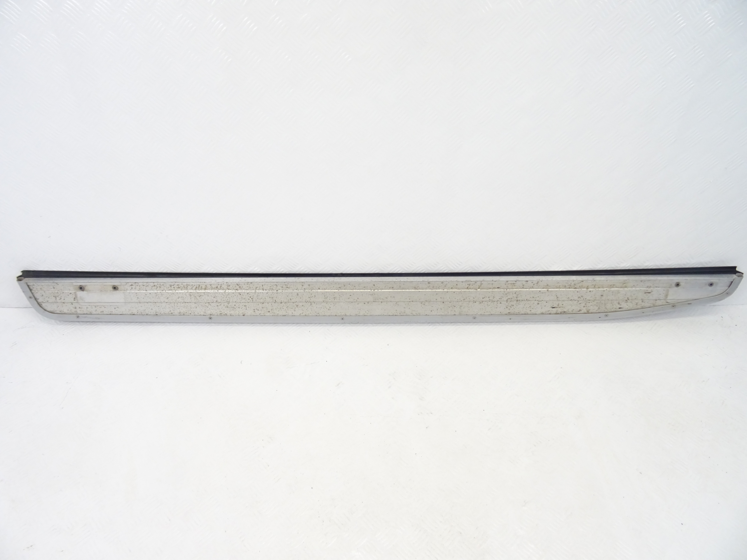 LAND ROVER DISCOVERY V moulding progow STOPIEN left