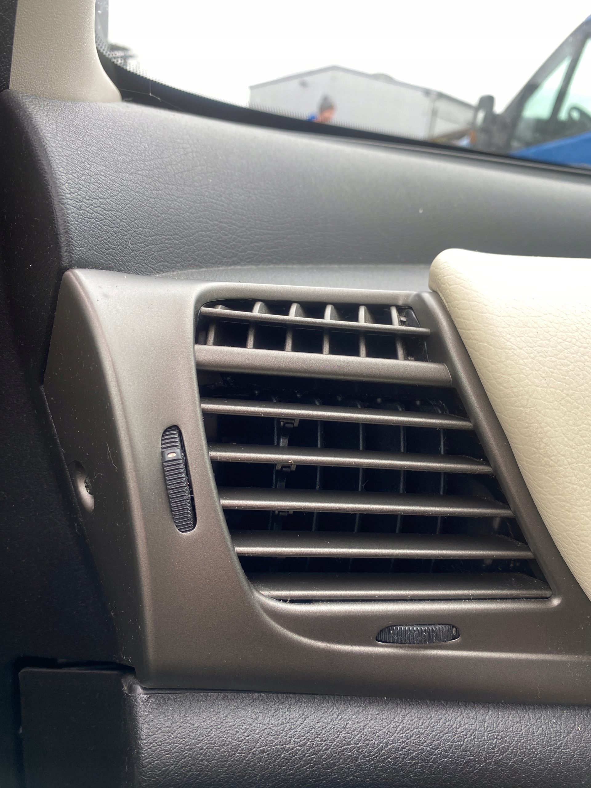 Lancia Ypsilon 03-09 grid air conditioning devices air left driver´s