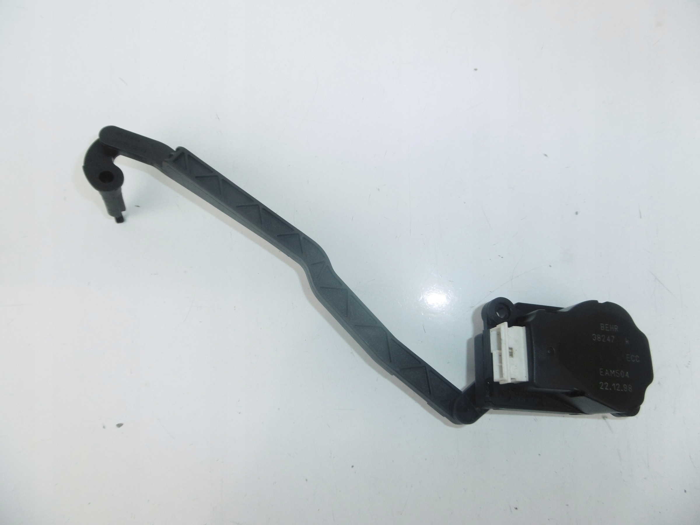 Micro moteur Bloc de chauffage complet BEHR 38247 VOLVO S80