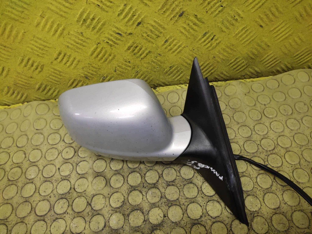 VW PASSAT B5 mirror right 5 PIN