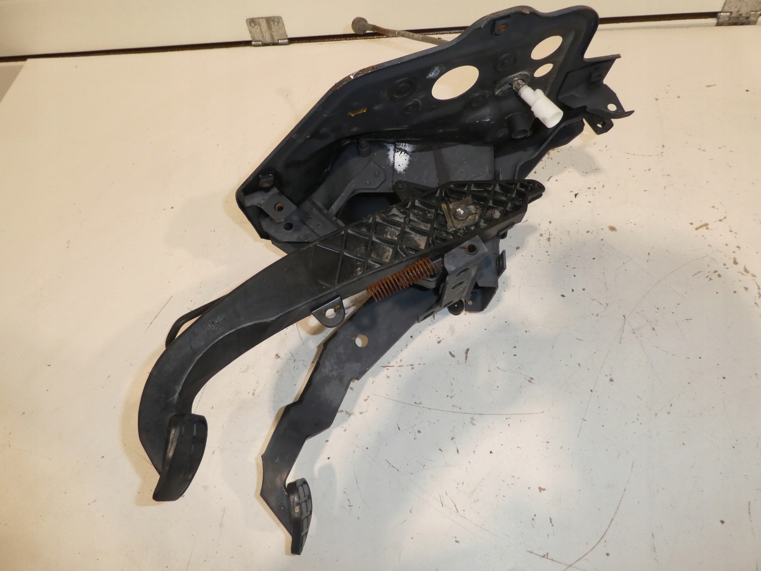 VW T4 pedals holder KOMPLET