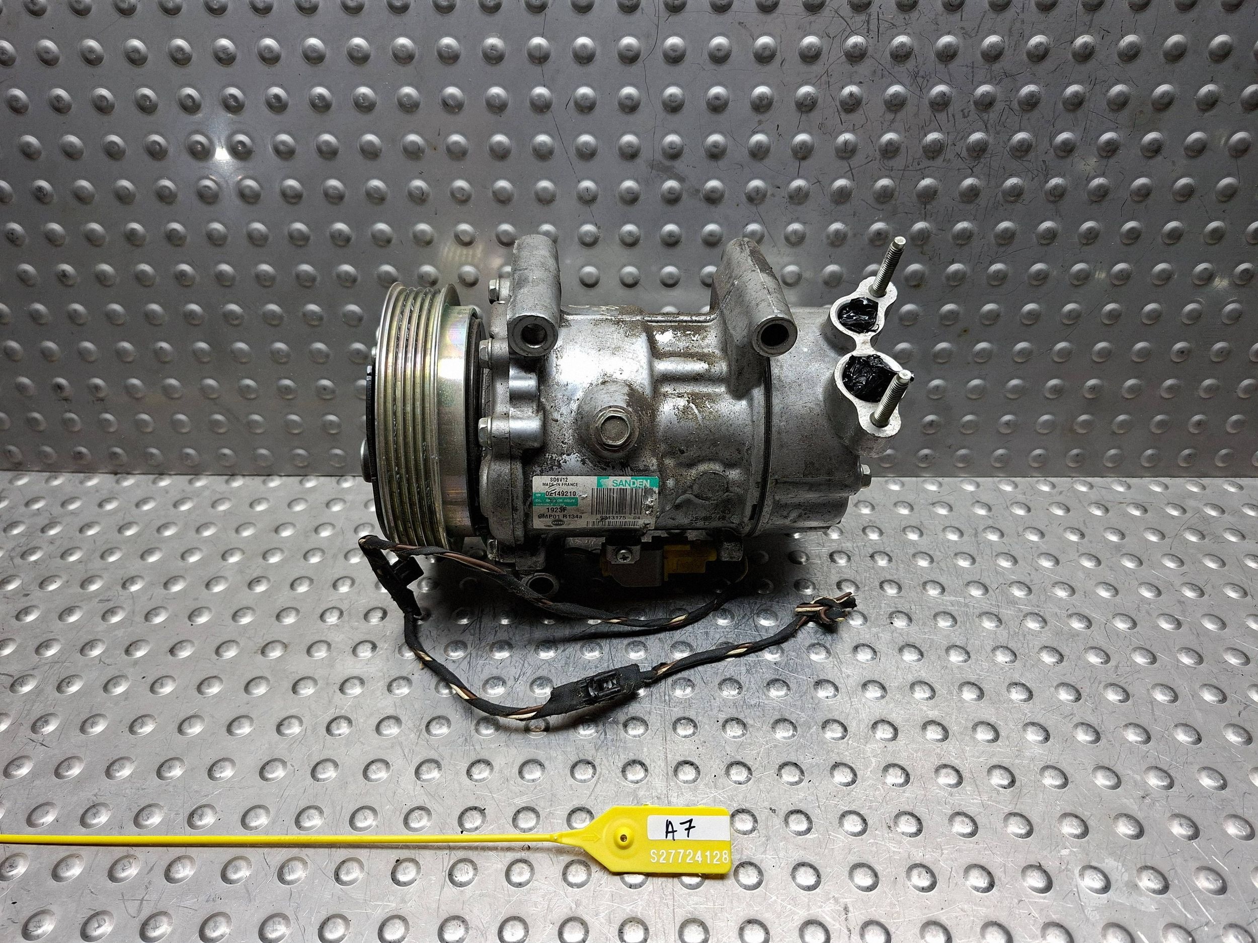 kompresor klimatizácii MINI COOPER R56 06- 1.6 D 9213175