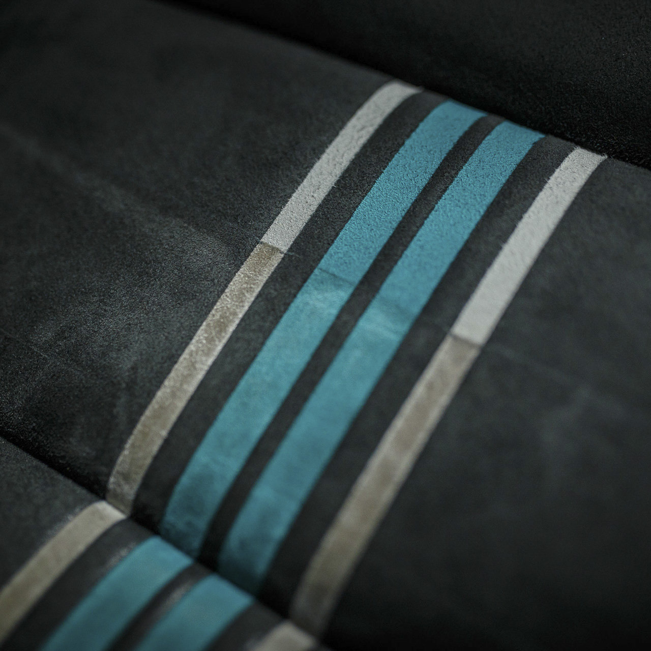 RR CUSTOMS RRC BAD BOYS ALCANTARA CLEANER ŚRODEK DO CZYSZCZENIA ALCANTARY EAN (GTIN) 5903678002183