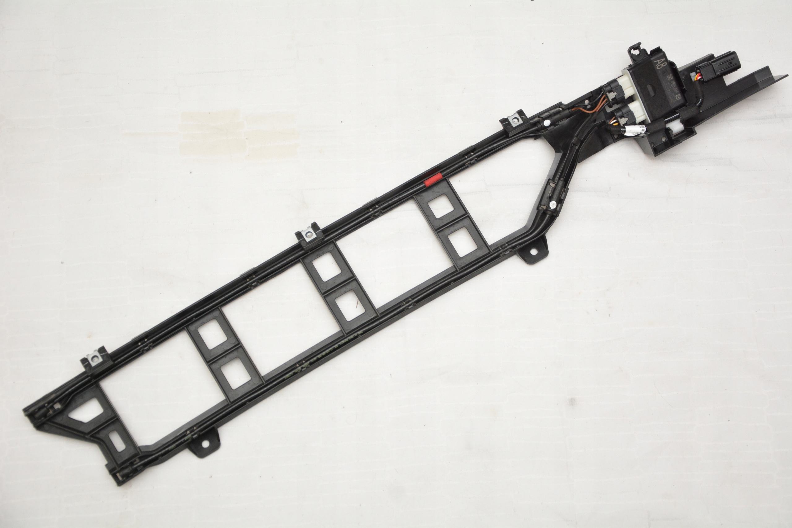 891B2-0W050-A - Датчик открывания заслонки ногой Rav4 19-2021r