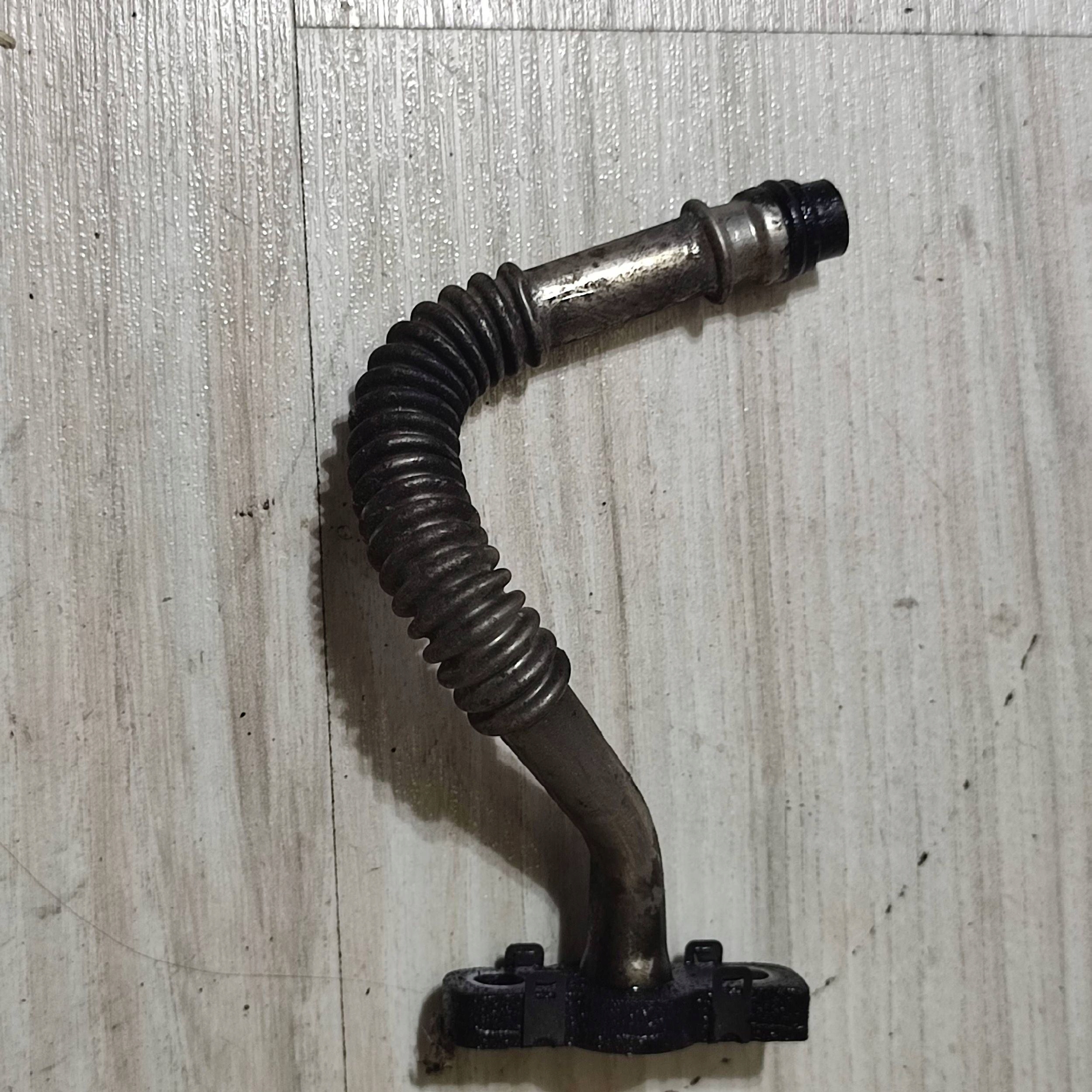 Ölleitung Turbolader Peugeot Rifter