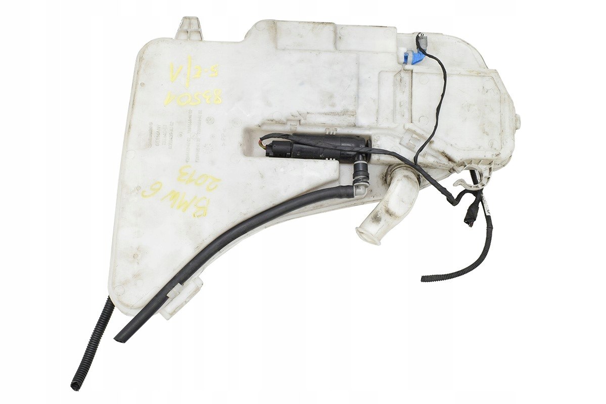 washer fluid tank BMW 6 13264011