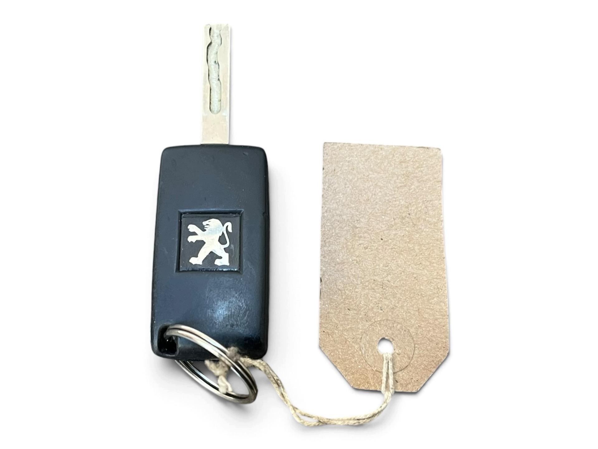 lock with key Peugeot 308 1 2010 6490R9