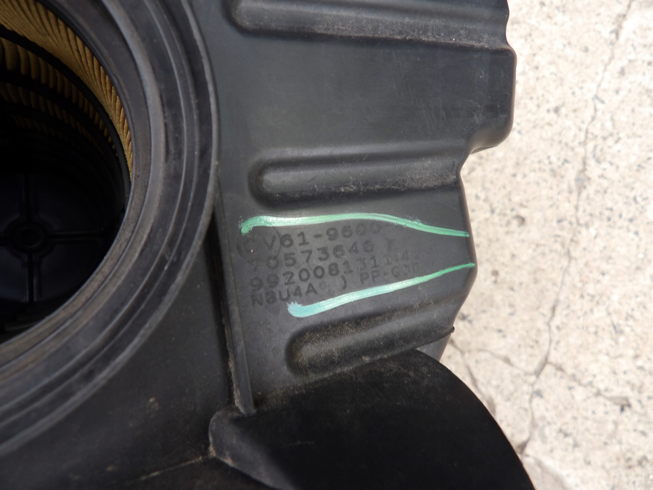 FORD KUGA MK2 2.0 TDCI 2013r Gehäuse filter luft