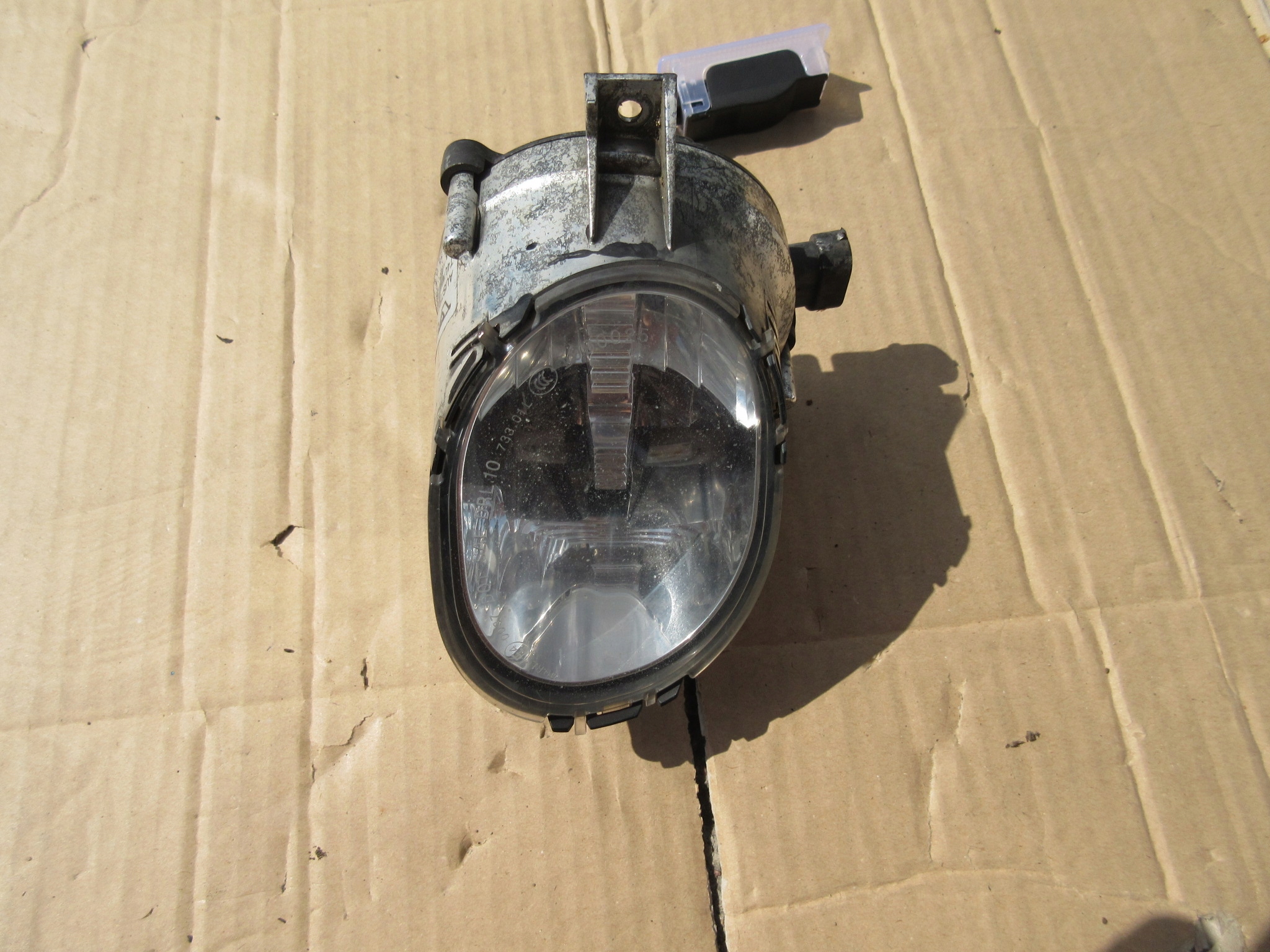 ПРОТИВОТУМАНКА LED ЛЕВЫЙ ПЕРЕД VOLVO S40 V50 Xc70 31353107