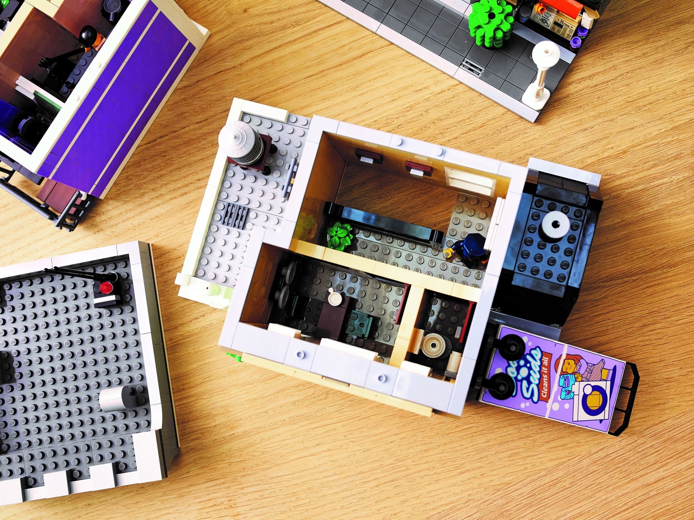 LEGO CREATOR Posterunek policji 10278 Wiek dziecka 18 lat +