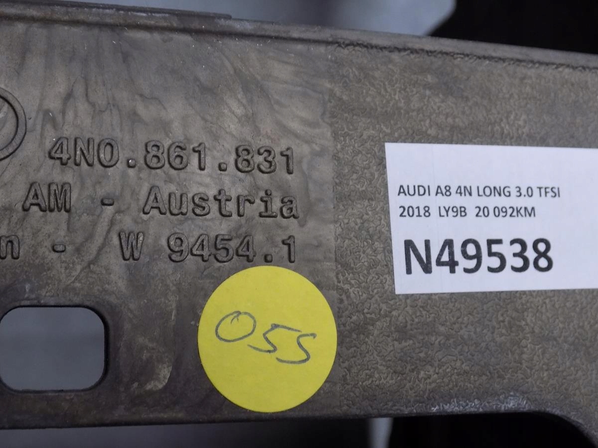 AUDI A8 4N Support TUNELU 4N0861831