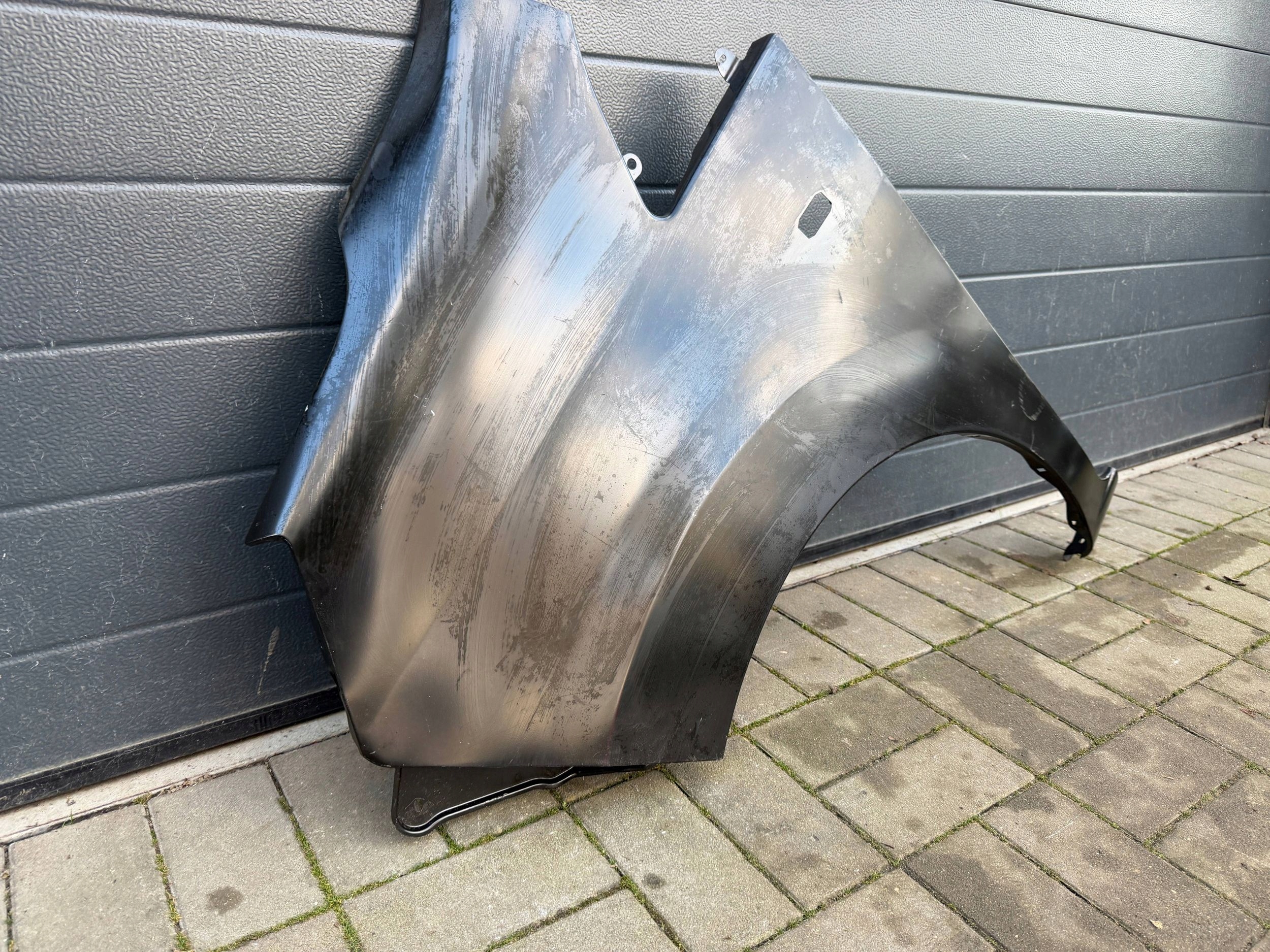 Nissan NV200 fender left front front