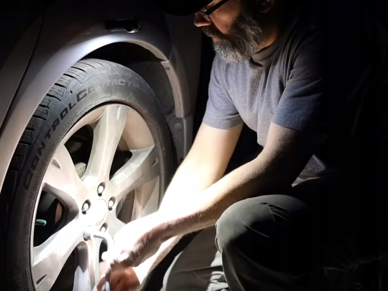 Latarka ręczna Fenix LD15R katowa (LD15R) Marka Fenix