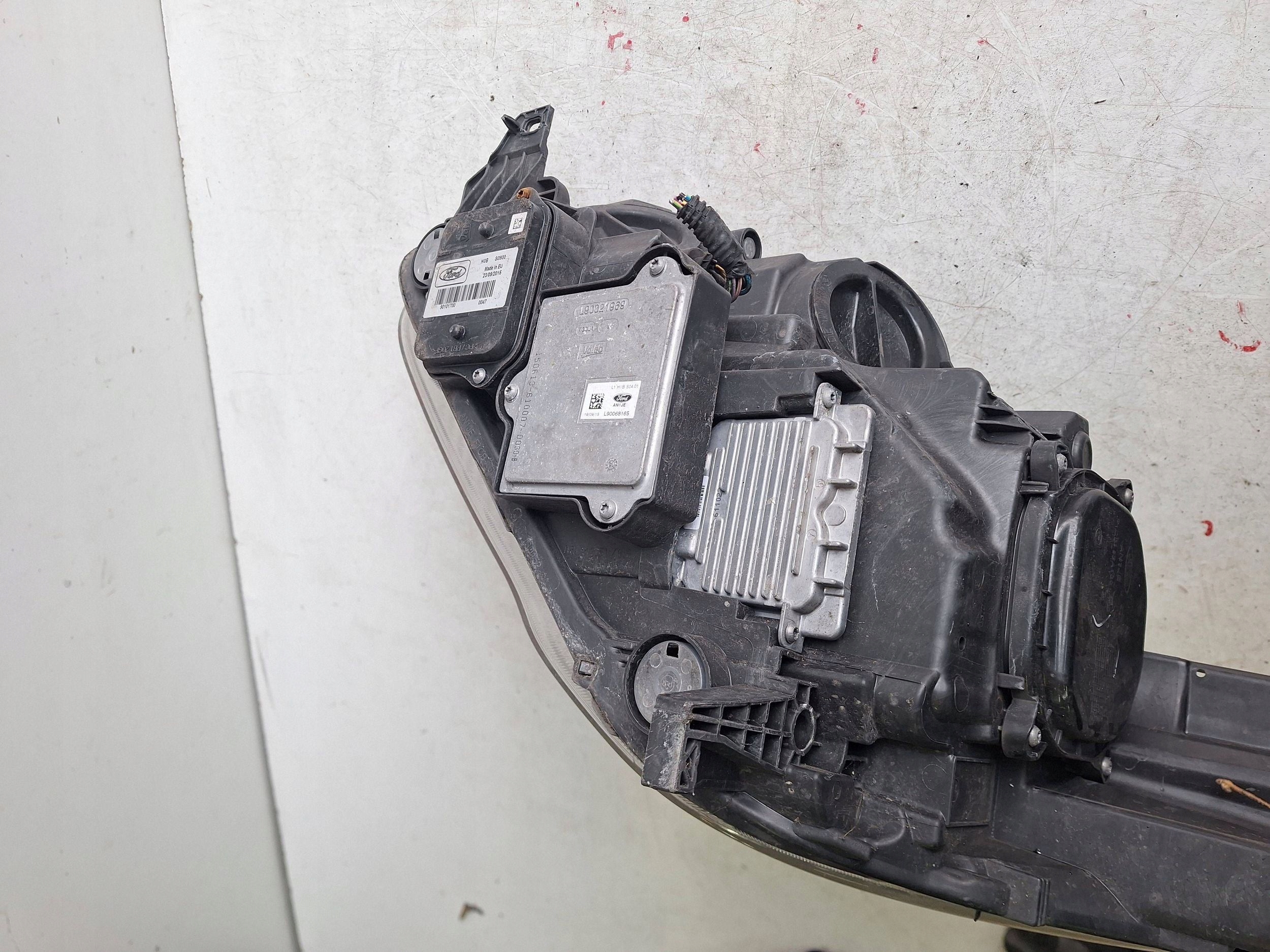 FORD C-MAX MK2 LIFT 14-19 light right XENON F1CB-13D152-BF