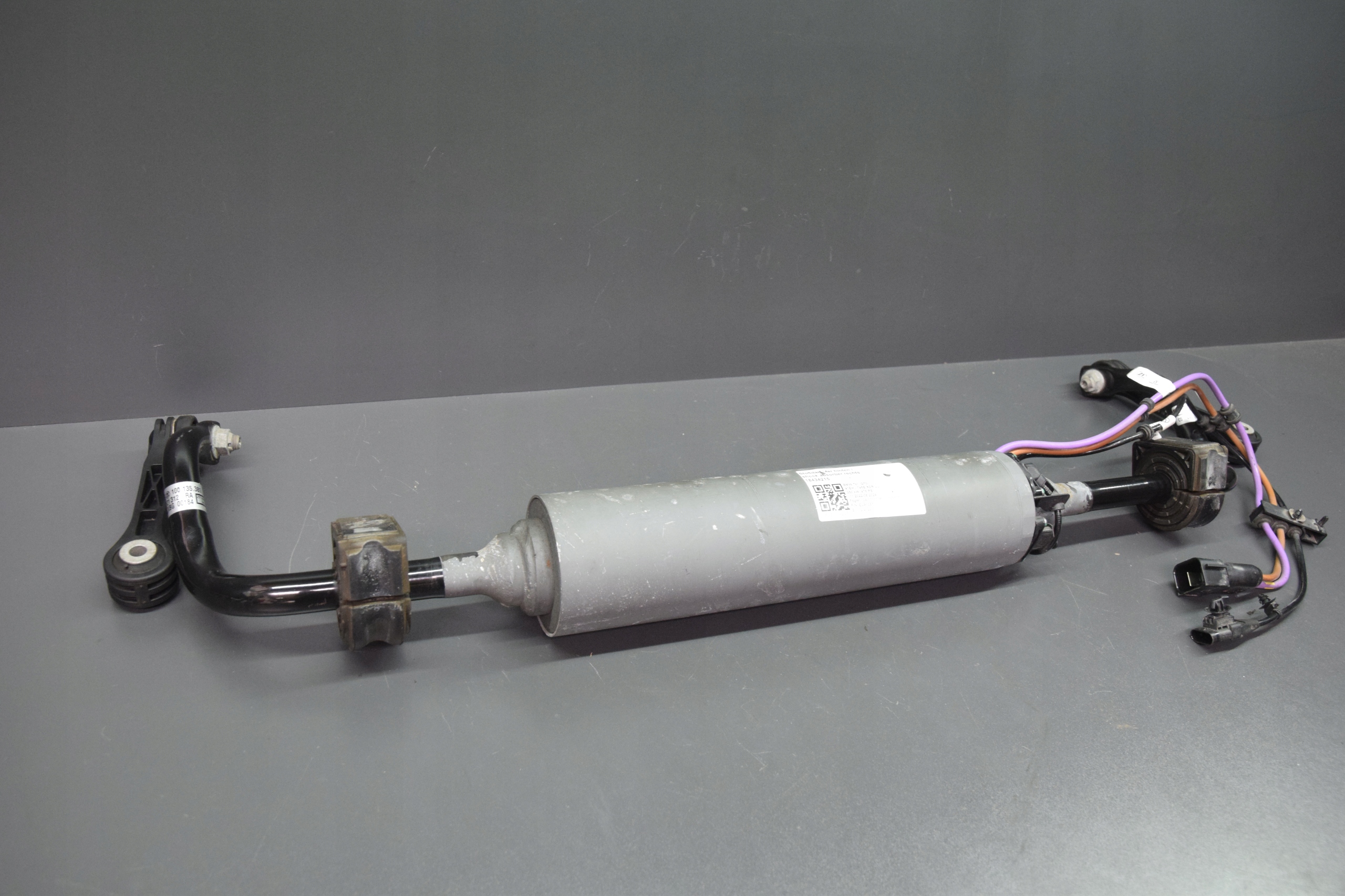 AKTYWNY STABILIZATOR heck BMW 7 G70