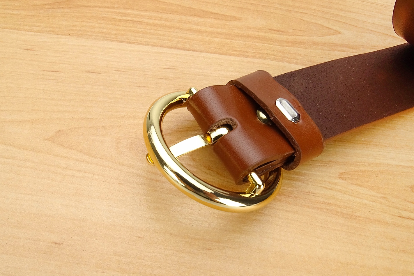 DAMSKI BRĄZOWY PASEK Skóra Naturalna KLAMRA ZŁOTA Długość bez klamry 120 cm