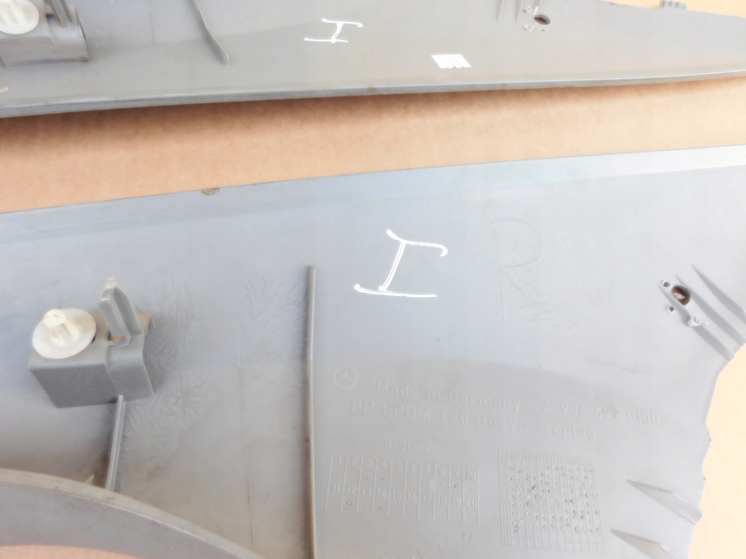 pillars maskownice covers front komplet Mercedes Sprinter 906 VW Crafter