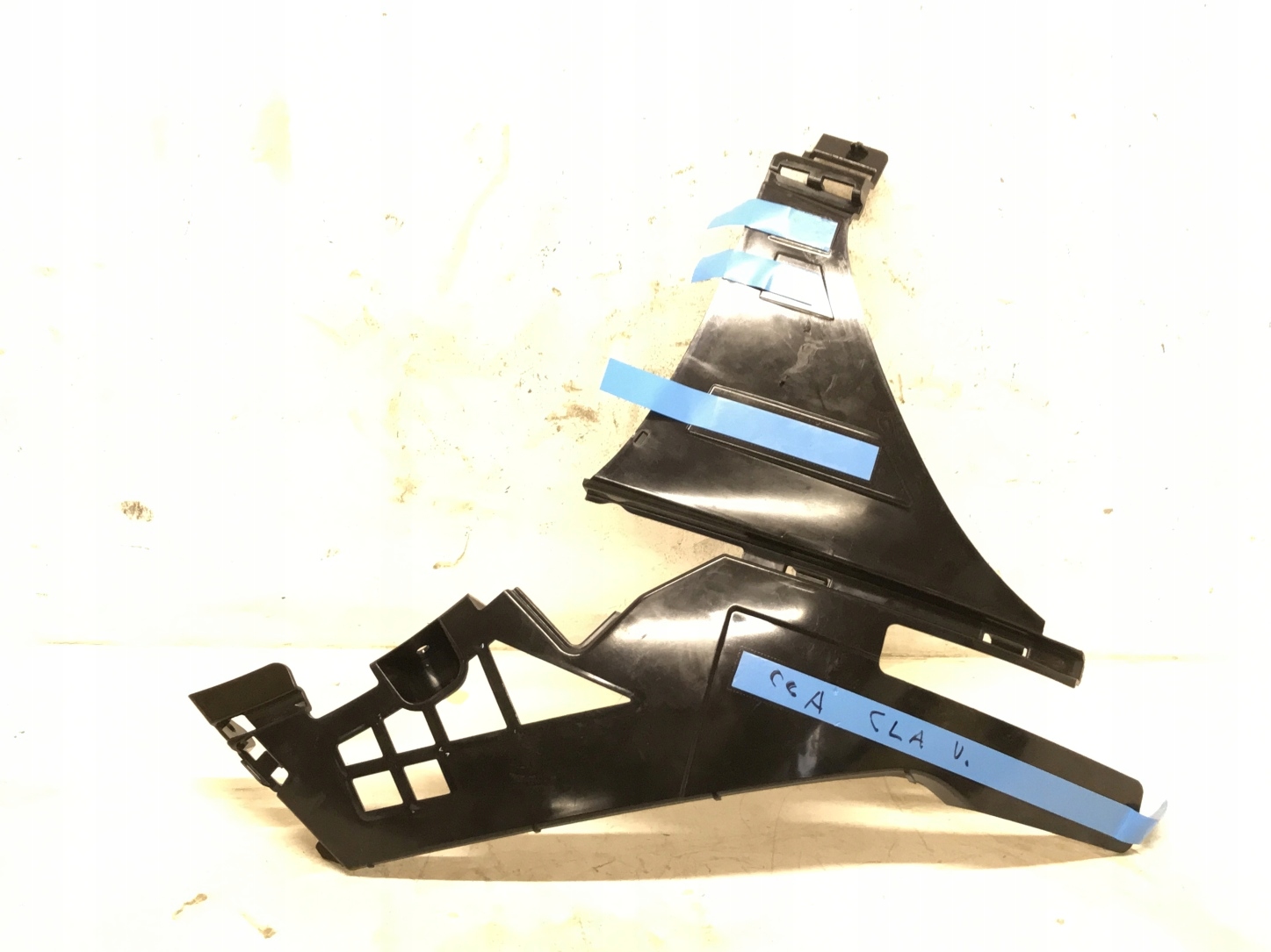 MERCEDES CLA W118 левый передний слайд A1188853501