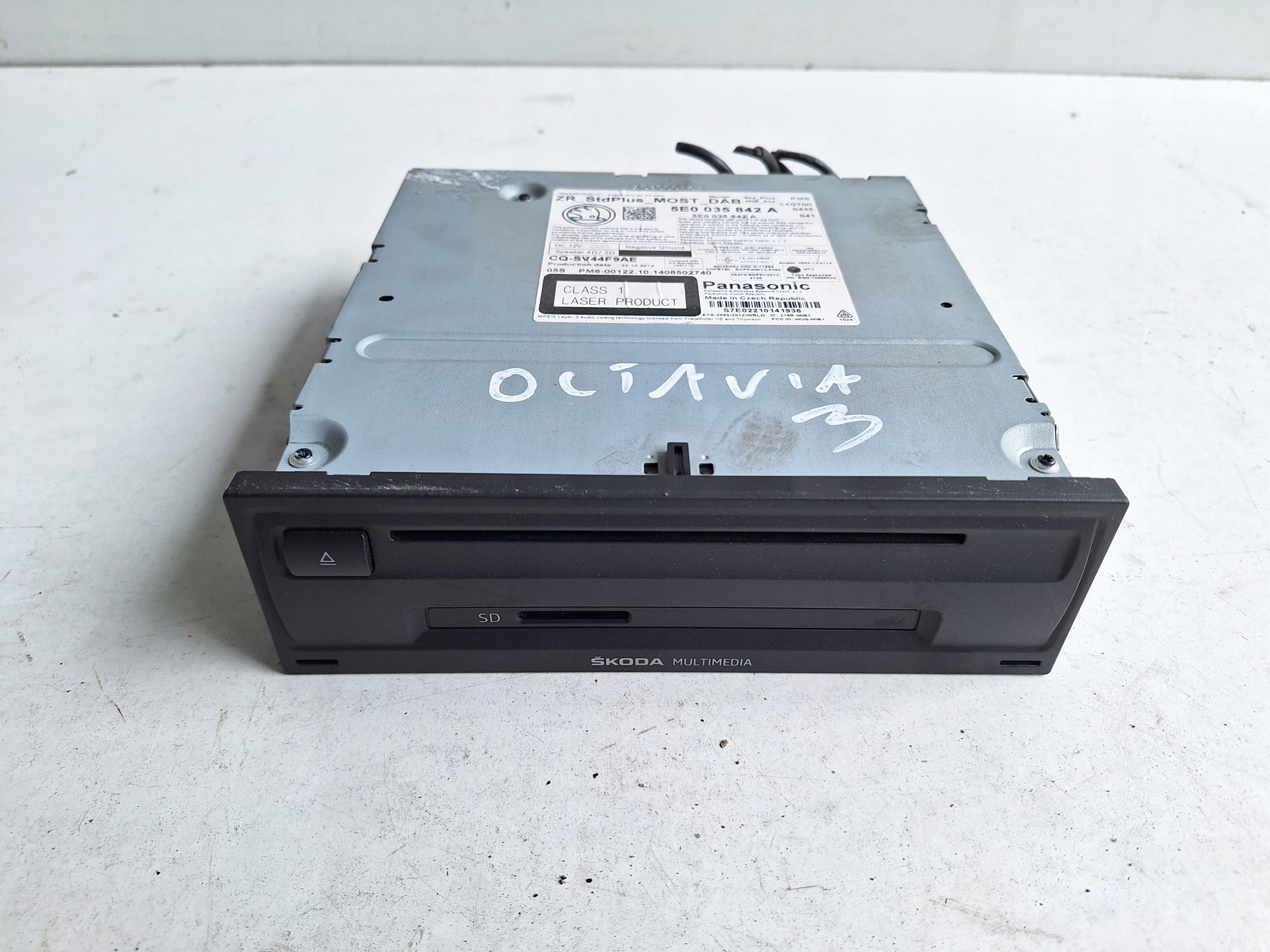 SKODA OCTAVIA III 13-17 player CD SD 5E0035842A