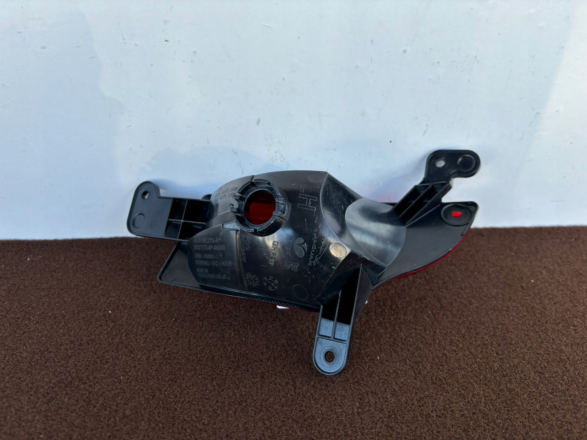 JAGUAR E-PACE left light light PRZECIWMGIELNE of a bumper rear part K122/NE792