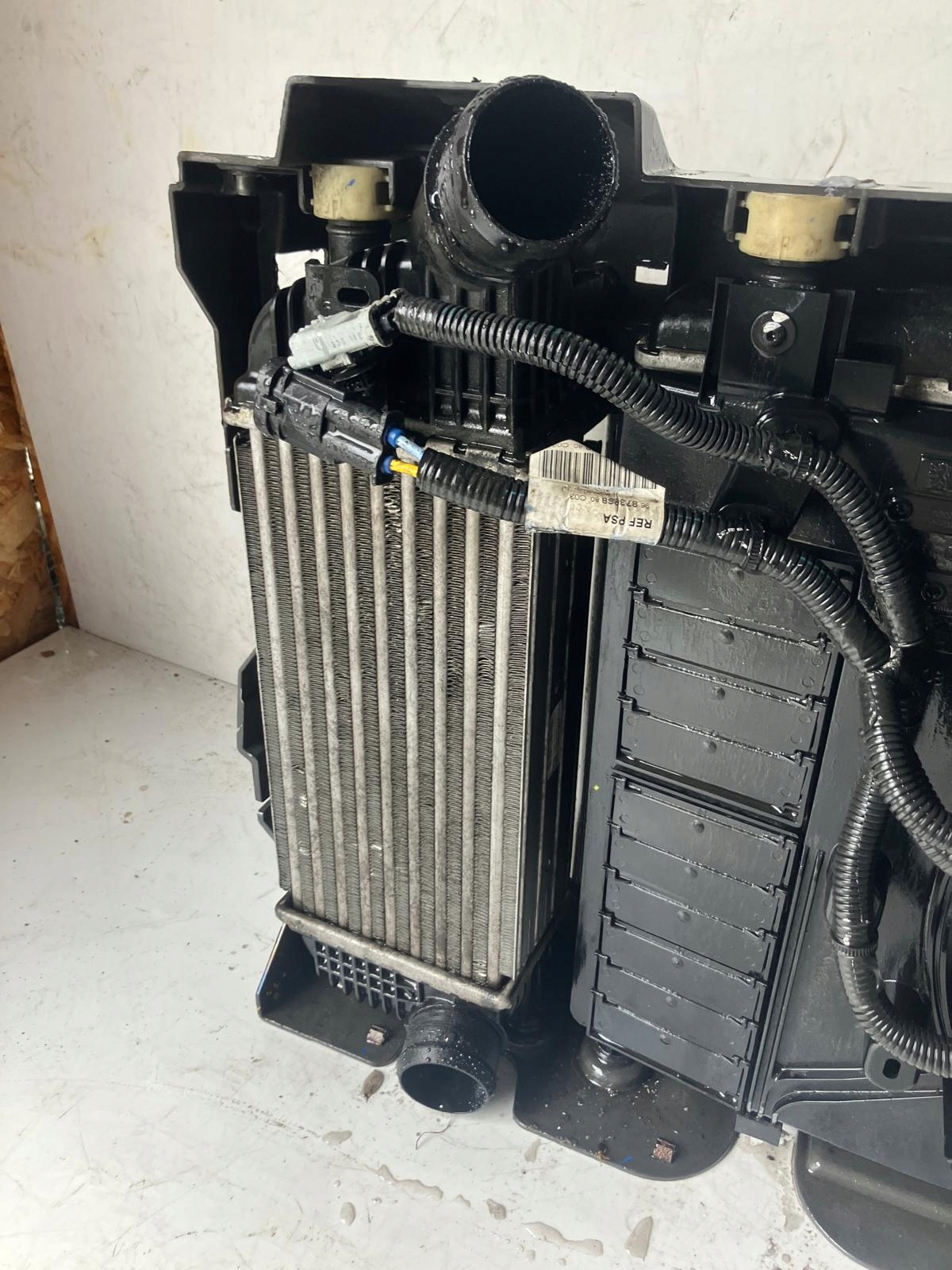 support panel for radiators radiator PEUGEOT 508 and LIFT 2.0 BLUE HDI