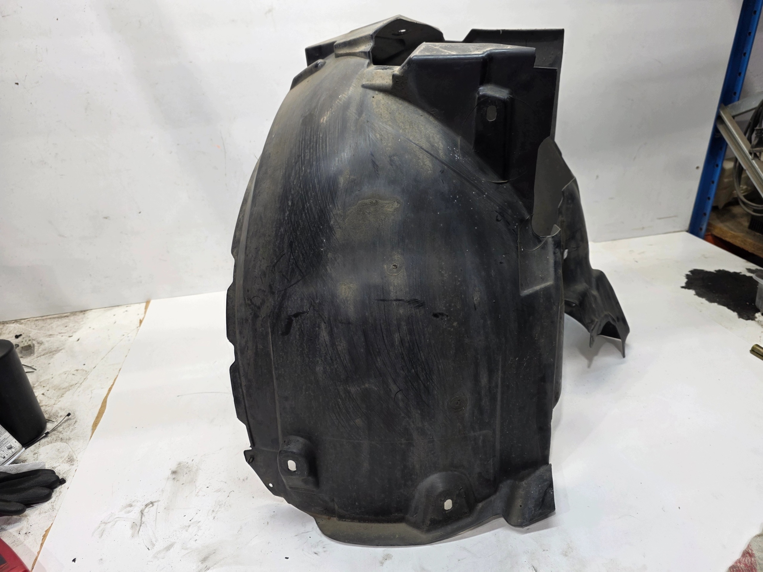 mudguard left front plastic AUDI A4 B8 LIFT 8K0821171J OK