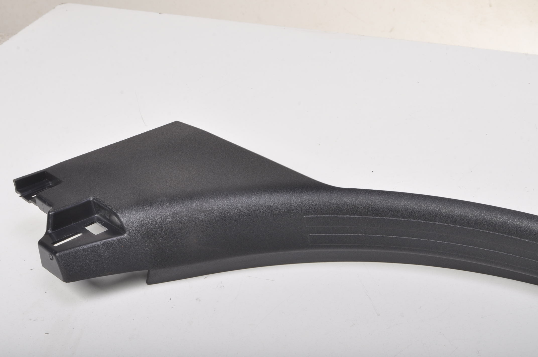 DEFENDER L663 LISTWA PROGOWA PRÓG PRAWA PRZÓD 21R Jakość części (zgodnie z GVO) O - oryginał z logo producenta pojazdu (OE)