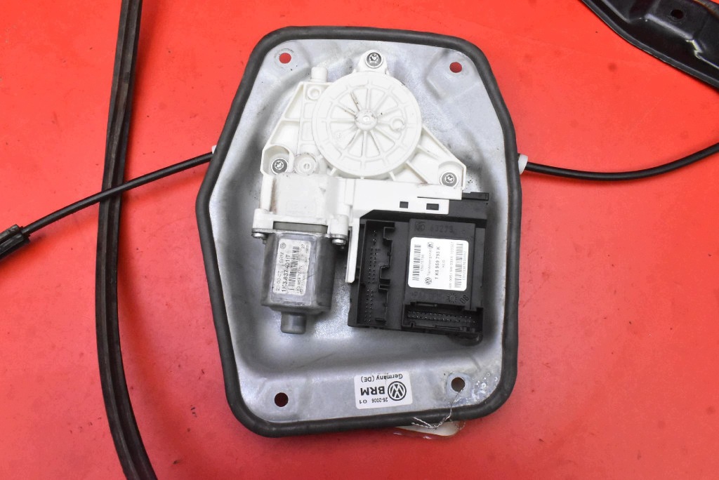 window regulator left front EU 1K3837401T VW GOLF 5 V 3D HB 03-09