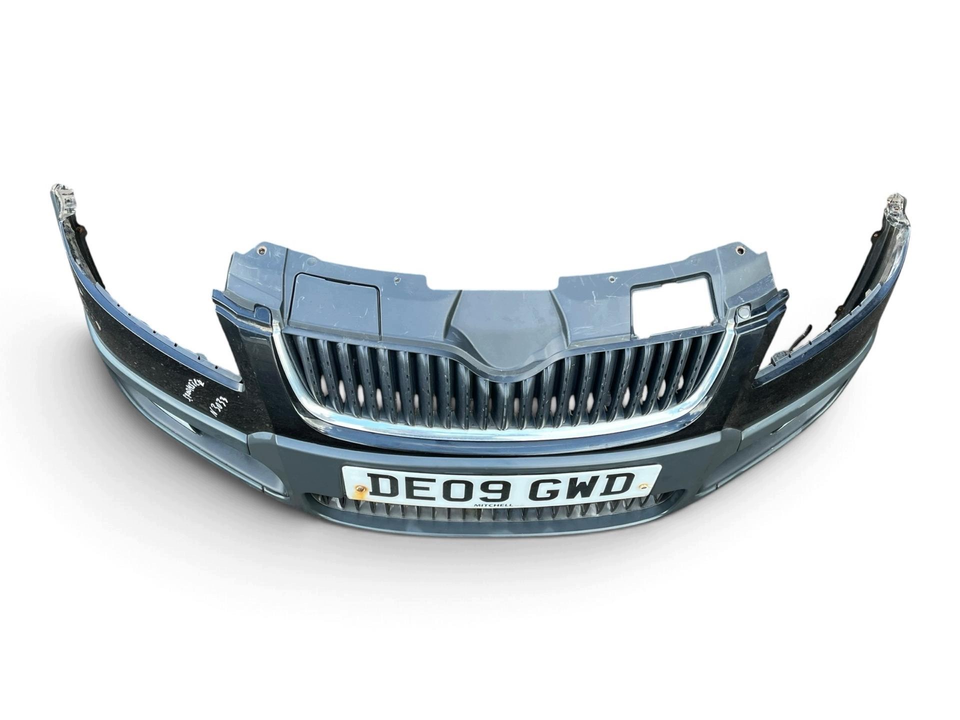 bumper front Skoda Roomster 2008 5J0807221