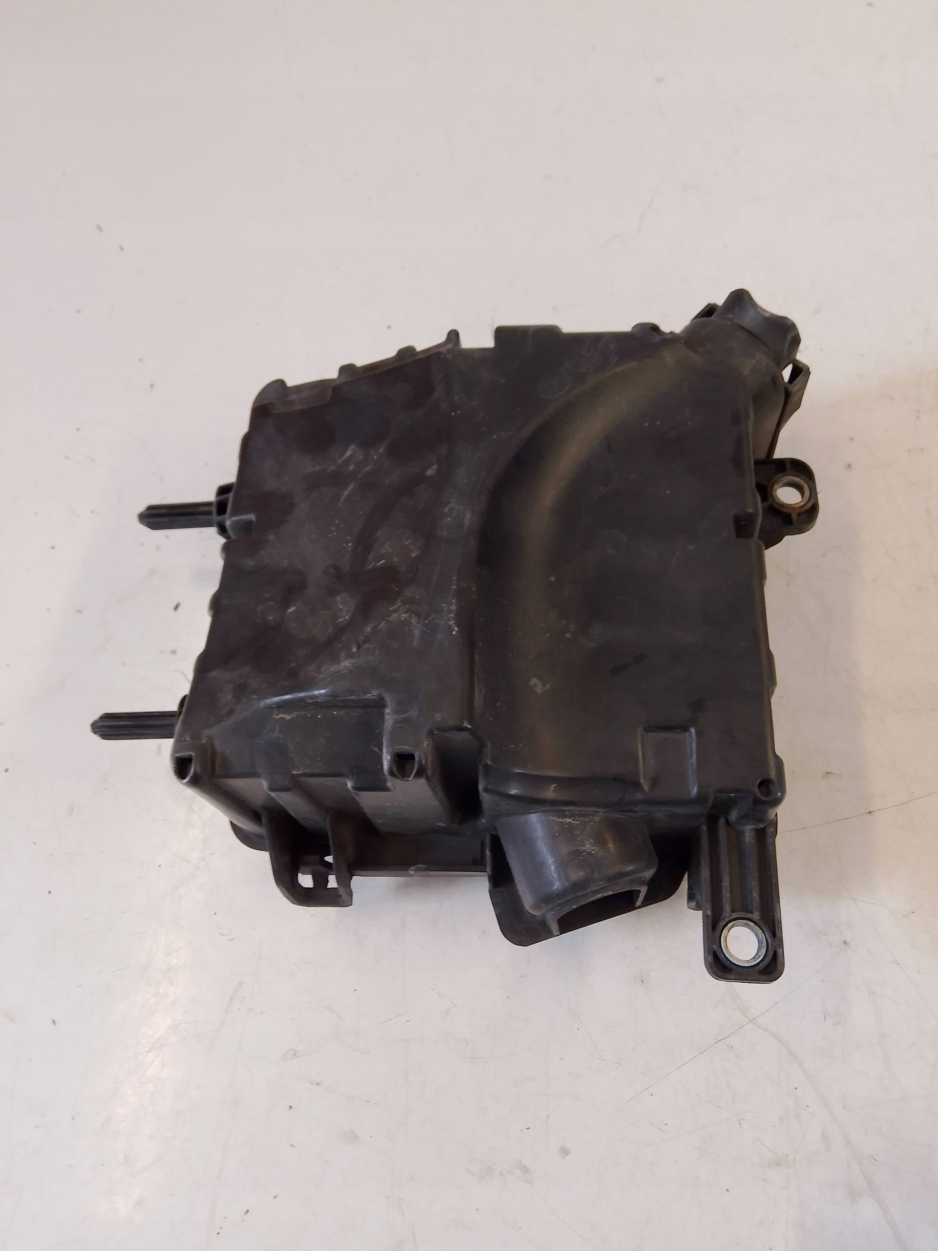 RENAULT SCENIC III OBUDOWA SKRZYNI BEZPIECZNIKÓW