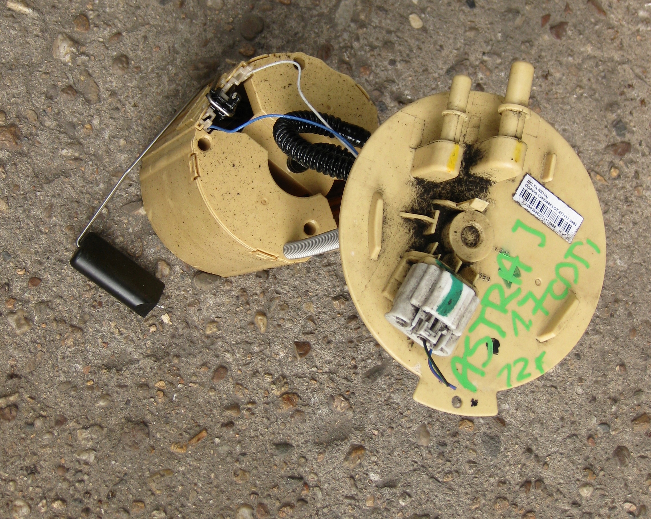 OPEL ASTRA J HB 1.7 CDTI 12R feed pump 13503686