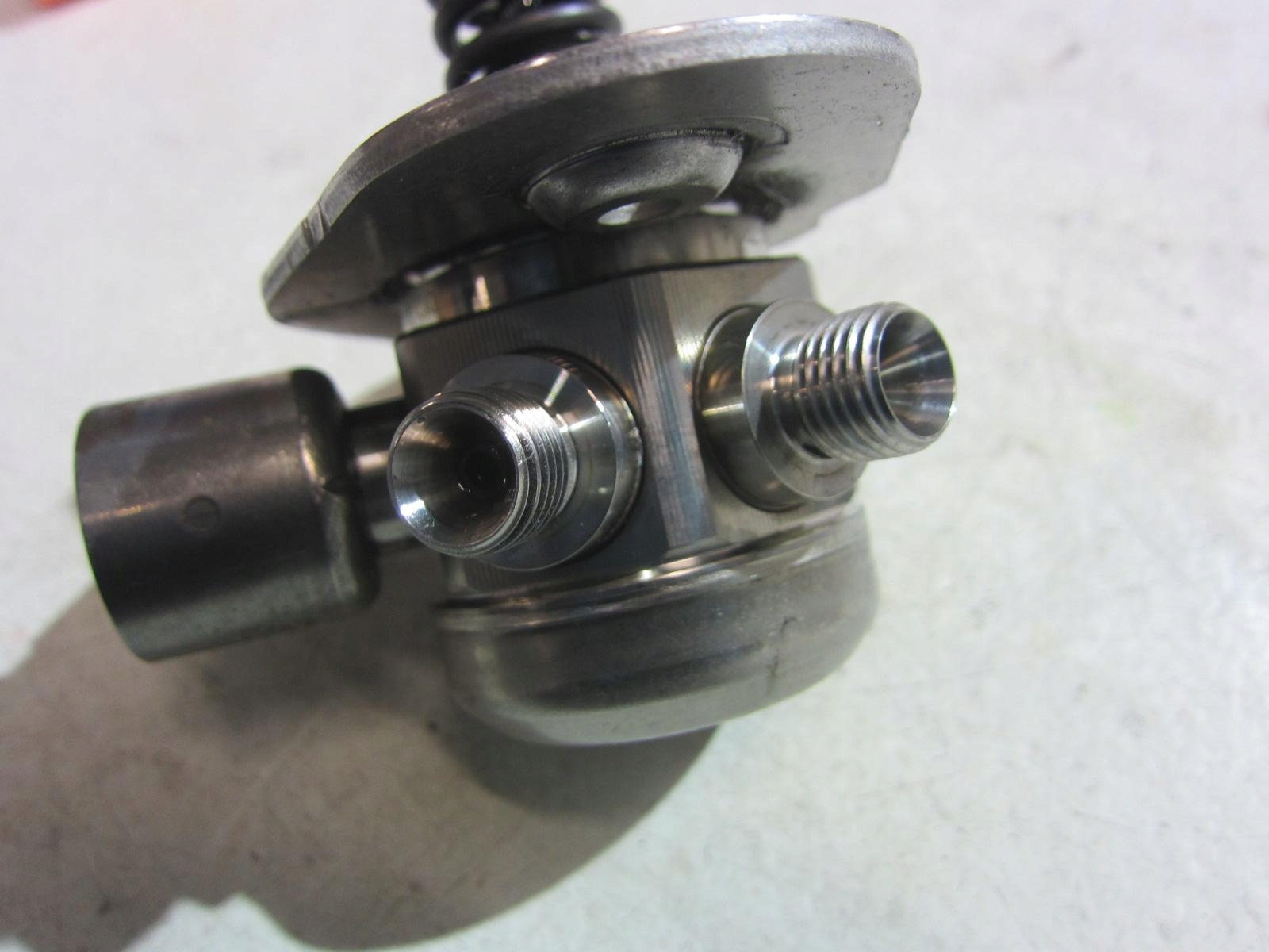 BMW X3 F25 2.8 F10 F30 N20 POMPA PALIWA 7584461